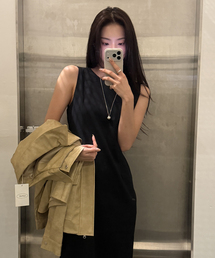 Wool V-neck One-piece (black)