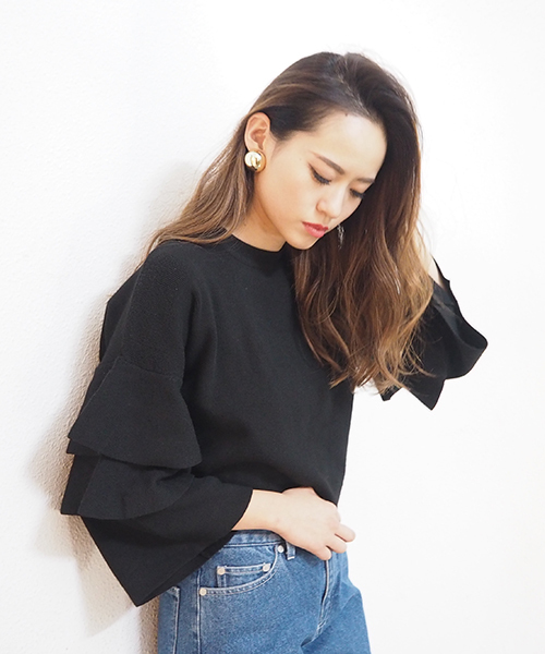 MURUA（ムルーア）の「スリーブラッフルニット（ニット/セーター・レディース・アイボリー/ブラック/ライトブルー・FREE）」の13枚目の写真