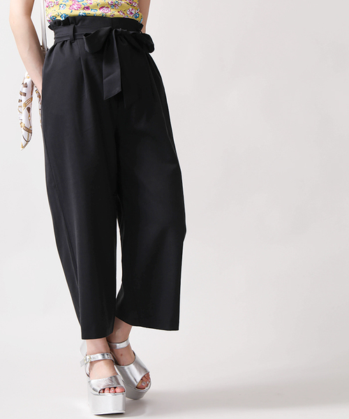 WEGO（ウィゴー）の「WEGO/リボンクロップドワイドパンツ（スラックス・レディース・ホワイト系その他4/イエロー系その他2/ダークインディゴブルー/その他1/ブラック/インディゴブルー/ホワイト系その他2/その他2/ライトブラウン/ダークグリーン/ワイン・LARGE/MEDIUM）」の4枚目の写真