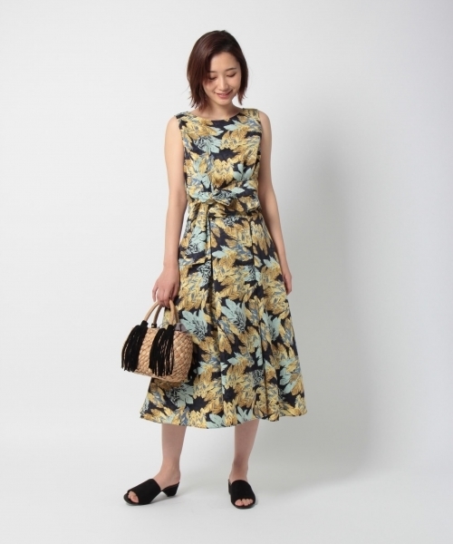 laboratory work（ラボラトリーワーク）の「羽柄セットアップワンピース（ワンピース・レディース・ベージュ/ネイビー・MEDIUM）」の13枚目の写真