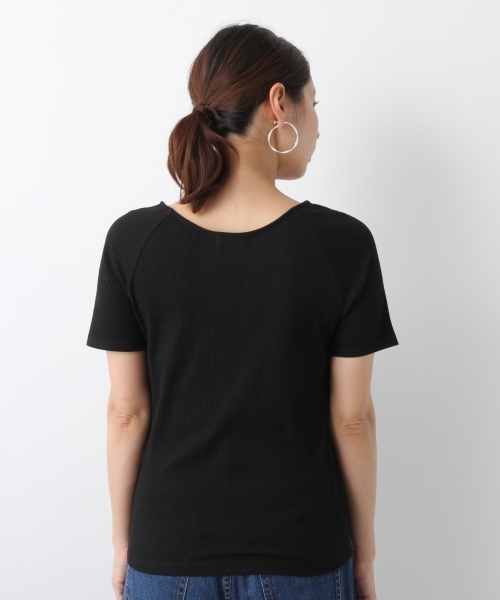 LEPSIM（レプシィム）の「TCボートネックテレコプルオーバーSS　802657（Tシャツ/カットソー・レディース・ブラック/ネイビー/ブラウン/ホワイト×ブラック・MEDIUM/LARGE）」の16枚目の写真