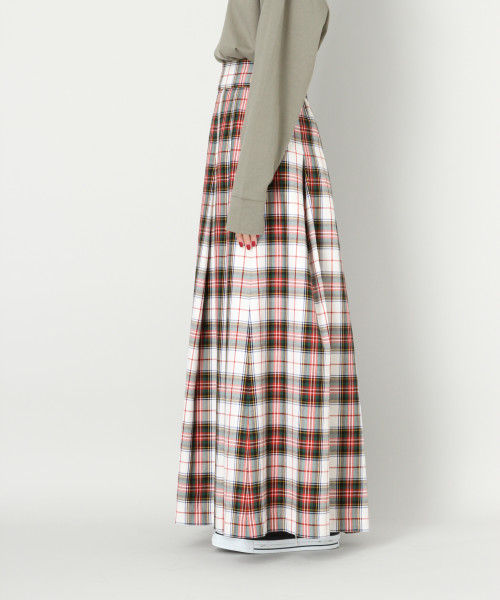 LOWRYS FARM（ローリーズファーム）の「タータンチェックタックスカート　812203（スカート・レディース・ネイビー/レッド/オフホワイト・MEDIUM/LARGE）」の5枚目の写真