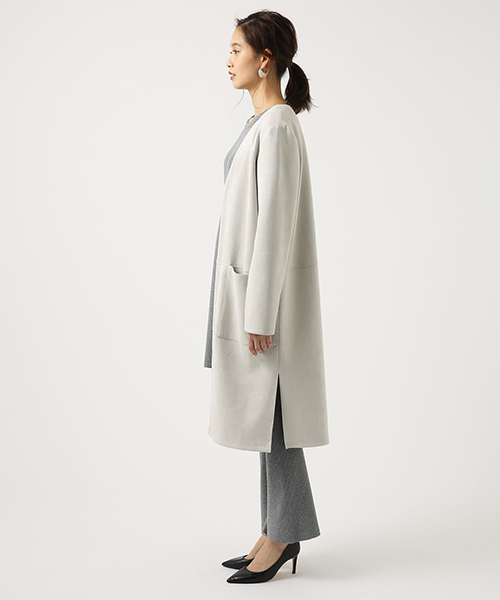 AZUL by moussy(アズールバイマウジー)の「フェイクスエードノーカラーコート(チェスターコート・レディース・ライトグレー/キャメル・SMALL/MEDIUM)」の8枚目の写真