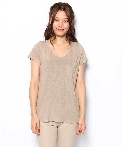 laule'a sunny side store（ラウレアサニーサイドストア）の「ベーシッククルーネックTee（Tシャツ/カットソー・レディース・ベージュ/オフホワイト・FREE）」の3枚目の写真