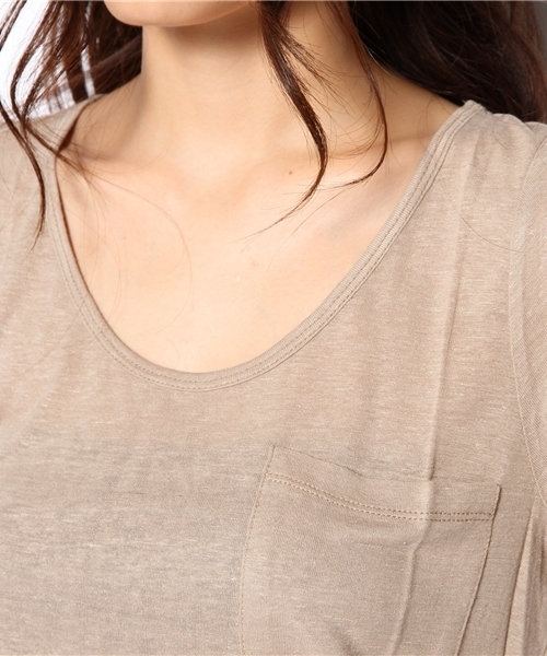 laule'a sunny side store（ラウレアサニーサイドストア）の「ベーシッククルーネックTee（Tシャツ/カットソー・レディース・ベージュ/オフホワイト・FREE）」の6枚目の写真