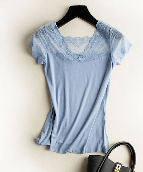 DRESS STAR�i�h���X �X�^�[�j�́uV�l�b�N���[�X�t�����`�X���[�u�i�L���~�\�[���j�v�b�u���[