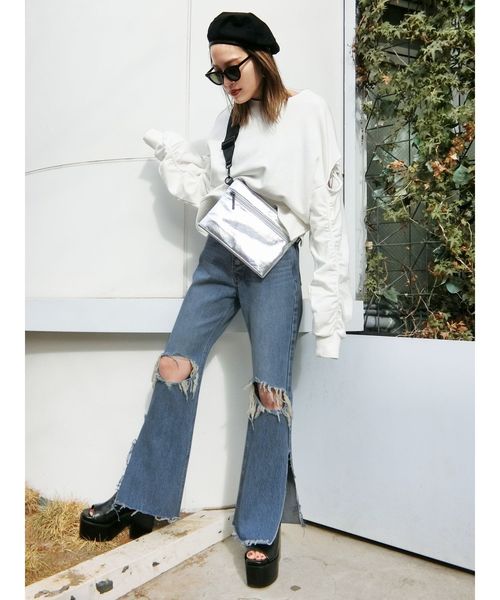 EMODA（エモダ）の「カットアウトバルキープルオーバー（スウェット・レディース・ホワイト/ブラック/オレンジ・FREE）」の16枚目の写真