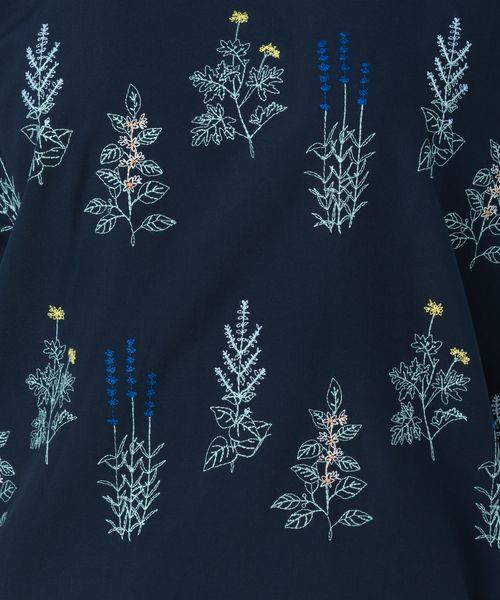 sabstreet my standard(サブストリートマイスタンダード)の「布帛切り替え刺繍カットソー【9号(M)~15号(3L)】(Tシャツ/カットソー・レディース・ホワイト系その他2/ブルー系その他/ブルー系その他2/ホワイト系その他・15号/9号)」の12枚目の写真