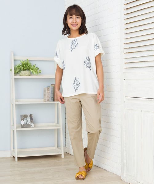 sabstreet my standard(サブストリートマイスタンダード)の「布帛切り替え刺繍カットソー【9号(M)~15号(3L)】(Tシャツ/カットソー・レディース・ホワイト系その他2/ブルー系その他/ブルー系その他2/ホワイト系その他・15号/9号)」の16枚目の写真