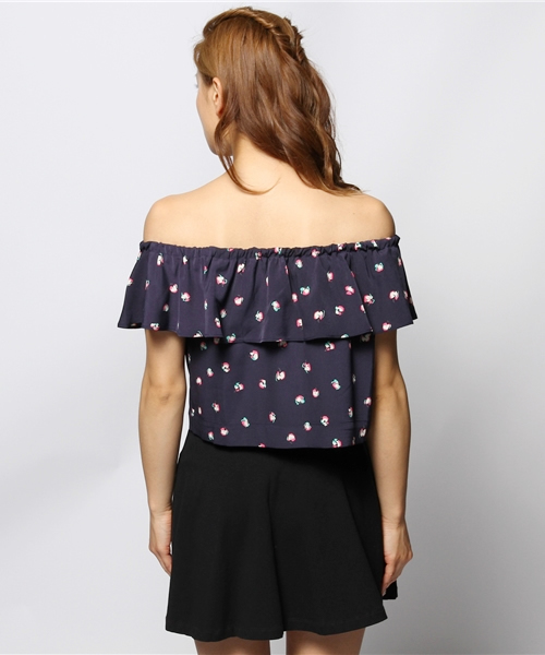 ROSE BUD（ローズバッド）の「S-LBL-14105 OFF SHOULDER RUFFLE BLOUSE（シャツ/ブラウス・レディース・アイボリー/ネイビー・ONE SIZE）」の6枚目の写真