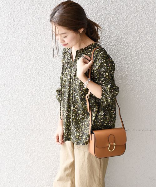 liflattie ships（リフラティ シップス）の「liflattie ships:リバティシャーリングスモック（シャツ/ブラウス・レディース・ブラック/ピンク/オリーブ・SMALL/MEDIUM）」の12枚目の写真