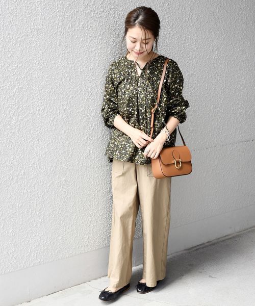 liflattie ships（リフラティ シップス）の「liflattie ships:リバティシャーリングスモック（シャツ/ブラウス・レディース・ブラック/ピンク/オリーブ・SMALL/MEDIUM）」の13枚目の写真