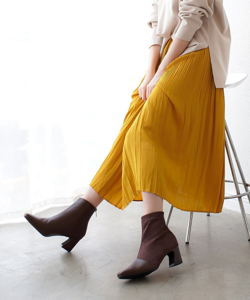 AmiAmi（アミアミ）の「スクエアトゥ異素材切り替えショートブーツ（ブーツ・レディース・ブラック/ダークブラウン/ベージュ/アイボリー・LL/S/M/L）」の14枚目の写真