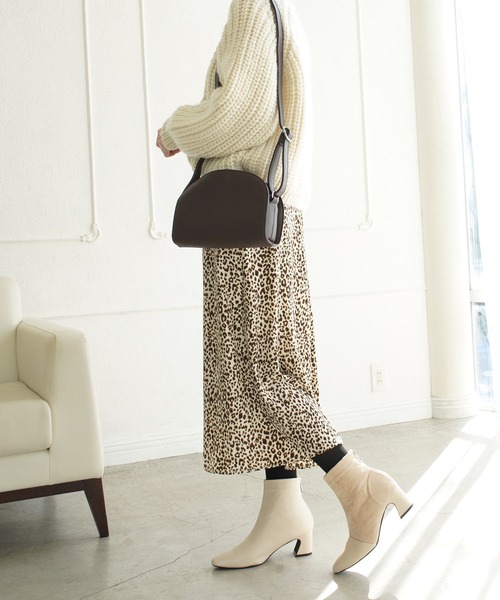 AmiAmi（アミアミ）の「スクエアトゥ異素材切り替えショートブーツ（ブーツ・レディース・ブラック/ダークブラウン/ベージュ/アイボリー・LL/S/M/L）」の19枚目の写真