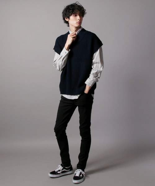 ASTRONOMY（アストロノミー）の「オーバーサイズ Vネック チルデン ニット ベスト ワイド ビッグシルエット（ベスト・メンズ・ホワイト/ブラック/ベージュ/ホワイト系その他/ブラック系その他/グレー/モカ/ベージュ系その他/ネイビー/ブルー系その他・M/L）」の16枚目の写真