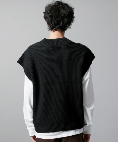 ASTRONOMY（アストロノミー）の「オーバーサイズ Vネック チルデン ニット ベスト ワイド ビッグシルエット（ベスト・メンズ・ホワイト/ブラック/ベージュ/ホワイト系その他/ブラック系その他/グレー/モカ/ベージュ系その他/ネイビー/ブルー系その他・M/L）」の14枚目の写真