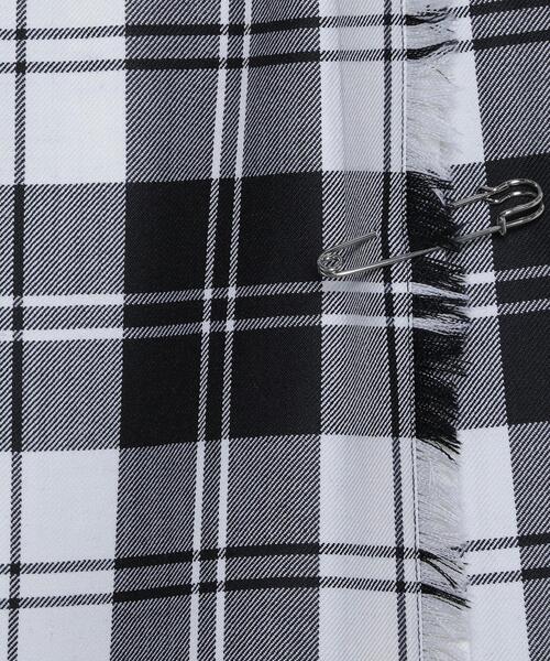 O'NEIL of DUBLIN(オニールオブダブリン)の「<O'NEIL of DUBLIN>CLASSIC MAXI KNIT EXTRA BELT SKIRT/スカート ◆(スカート・レディース・イエロー/ブラック/レッド・10/8)」の11枚目の写真