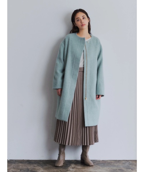 YECCA VECCA（イェッカヴェッカ）の「P.ノーカラーZIPコート