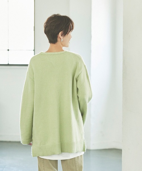 titivate(ティティベイト)の「ストレートスリーブVネックニット(ニット/セーター・レディース・アイボリー/グレイッシュベージュ/ブラック/ライトグリーン・FREE)」の16枚目の写真