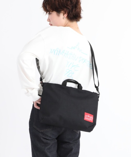 Manhattan Portage(マンハッタンポーテージ)の「Helmsley Bag(ショルダーバッグ・メンズ・ブラック・SMALL)」の1枚目の写真