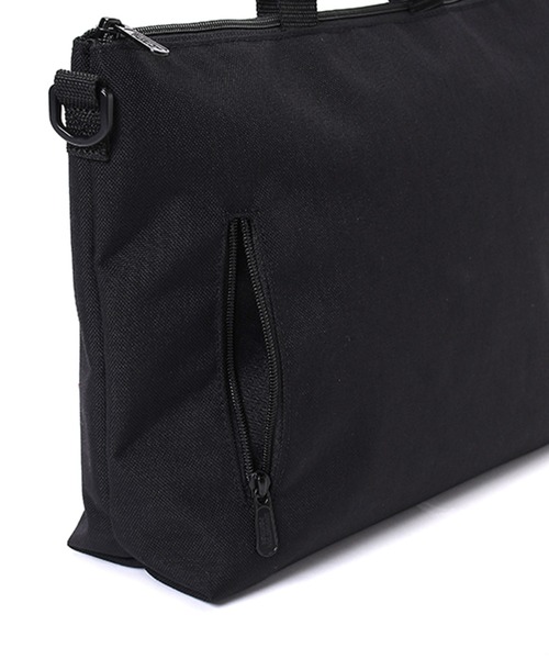 Manhattan Portage(マンハッタンポーテージ)の「Helmsley Bag(ショルダーバッグ・メンズ・ブラック・SMALL)」の10枚目の写真