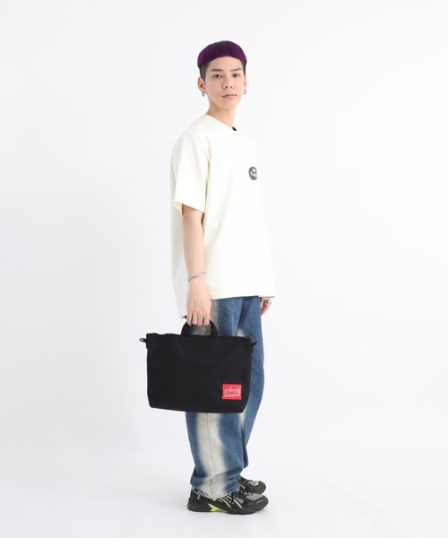 Manhattan Portage(マンハッタンポーテージ)の「Helmsley Bag(ショルダーバッグ・メンズ・ブラック・SMALL)」の21枚目の写真