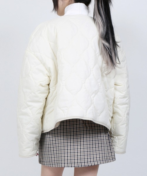 DING（ディング）の「DING/裏ボアキルティングジャケット（ブルゾン・レディース・オフホワイト/ベージュ・FREE）」の3枚目の写真