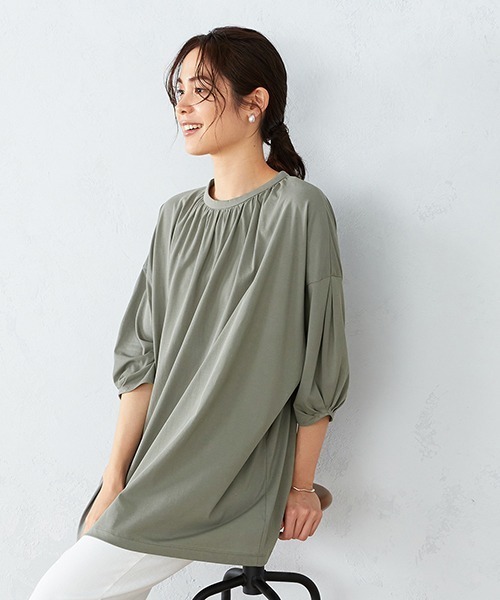 COMME CA ISM(コムサイズム)の「ボリュームスリーブ チュニックカットソー(Tシャツ/カットソー・レディース・ベージュ/ダークブラウン/カーキ/ライラック・MEDIUM/LARGE)」の4枚目の写真