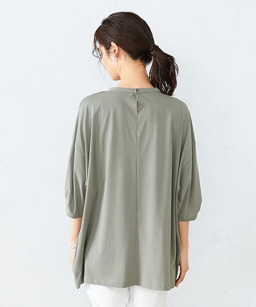 COMME CA ISM(コムサイズム)の「ボリュームスリーブ チュニックカットソー(Tシャツ/カットソー・レディース・ベージュ/ダークブラウン/カーキ/ライラック・MEDIUM/LARGE)」の9枚目の写真