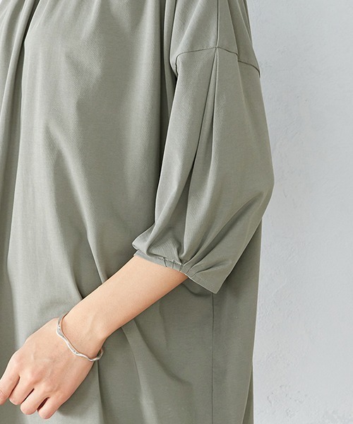 COMME CA ISM(コムサイズム)の「ボリュームスリーブ チュニックカットソー(Tシャツ/カットソー・レディース・ベージュ/ダークブラウン/カーキ/ライラック・MEDIUM/LARGE)」の6枚目の写真