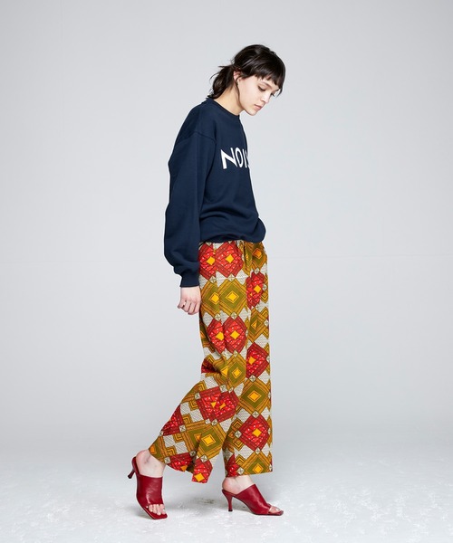 パンツ noise NOISE MAKER（ノイズメーカー）の「アフリカ柄スリットワイドパンツ