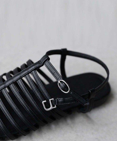 antiqua(アンティカ)の「ポインテッドベルトサンダル(サンダル・レディース・ブラック・S/L/M/LL)」の9枚目の写真