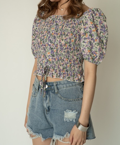 yuue' ( wear )(ユーイ)の「シャーリング総柄パフスリーブトップス(Tシャツ/カットソー・レディース・パープル/イエロー・FREE)」の4枚目の写真