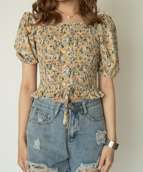 yuue' ( wear )(ユーイ)の「シャーリング総柄パフスリーブトップス(Tシャツ/カットソー・レディース・パープル/イエロー・FREE)」の5枚目の写真