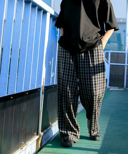 Adoon plain(アドーンプレーン)の「【Adoon plain】センタープレスチェックパンツ(その他パンツ・メンズ・ブラック/グリーン/ホワイト系その他・SMALL/MEDIUM/LARGE)」の5枚目の写真