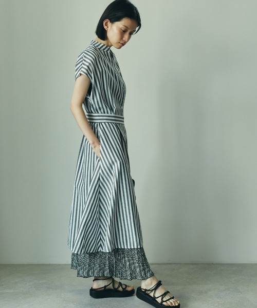 ECRIRE（エクリール）の「ストライプシャツワンピース（シャツワンピース・レディース・ブラック/ベージュ/ブルー・フリー）」の6枚目の写真