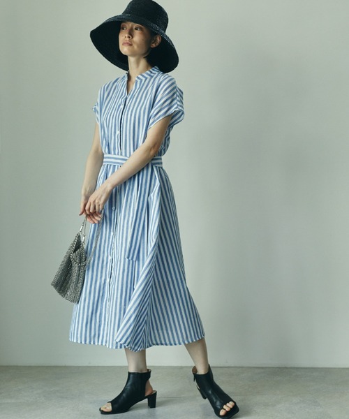 ECRIRE（エクリール）の「ストライプシャツワンピース（シャツワンピース・レディース・ブラック/ベージュ/ブルー・フリー）」の19枚目の写真