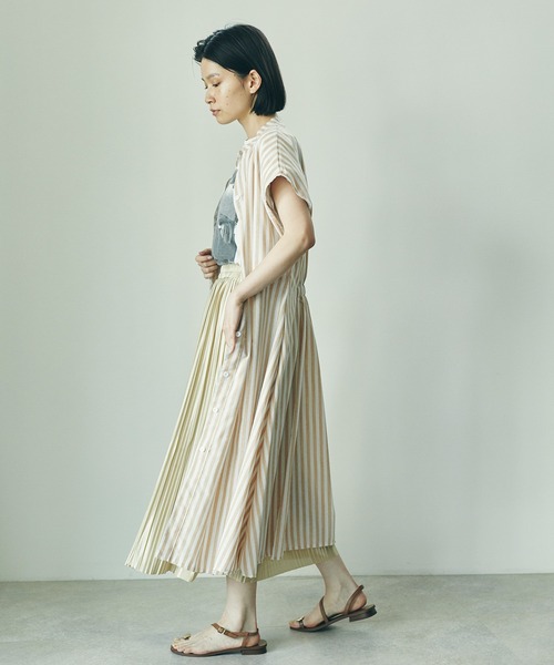 ECRIRE（エクリール）の「ストライプシャツワンピース（シャツワンピース・レディース・ブラック/ベージュ/ブルー・フリー）」の20枚目の写真