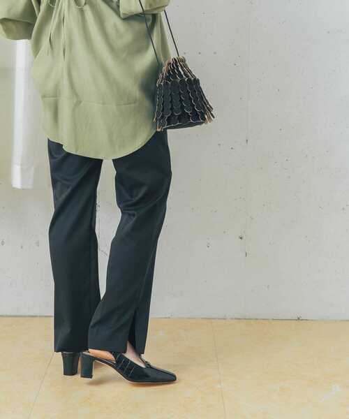 URBAN RESEARCH ROSSO WOMEN(アーバンリサーチ ロッソ)の「サイドジップスリットパンツ(その他パンツ・レディース・ブラック/モカ・38/36)」の8枚目の写真