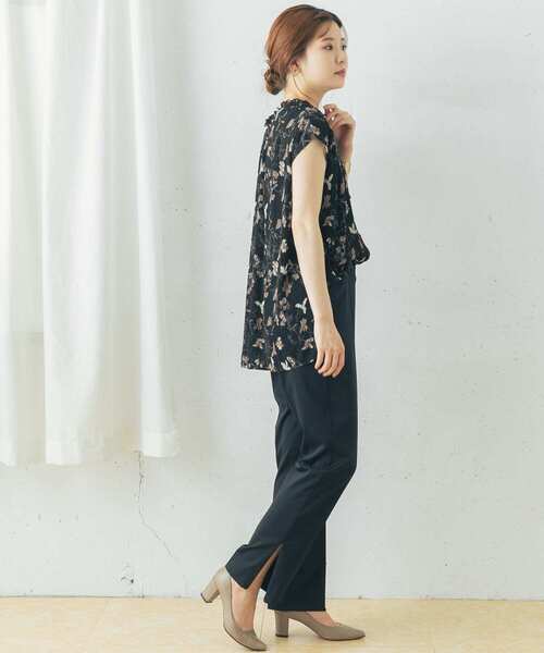 URBAN RESEARCH ROSSO WOMEN(アーバンリサーチ ロッソ)の「サイドジップスリットパンツ(その他パンツ・レディース・ブラック/モカ・38/36)」の15枚目の写真