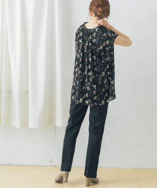 URBAN RESEARCH ROSSO WOMEN(アーバンリサーチ ロッソ)の「サイドジップスリットパンツ(その他パンツ・レディース・ブラック/モカ・38/36)」の16枚目の写真