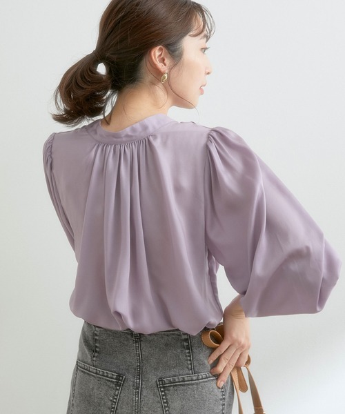 VIS（ビス）の「【前後2WAY】サテンとろみギャザーブラウス（シャツ/ブラウス・レディース・ブラック/ベージュ/オフホワイト/パープル系その他・FREE）」の8枚目の写真