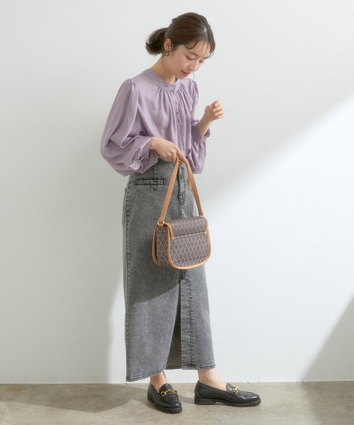 VIS（ビス）の「【前後2WAY】サテンとろみギャザーブラウス（シャツ/ブラウス・レディース・ブラック/ベージュ/オフホワイト/パープル系その他・FREE）」の14枚目の写真