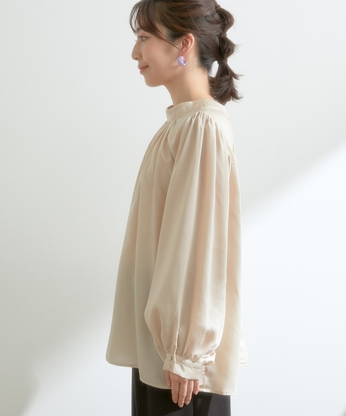 VIS（ビス）の「【前後2WAY】サテンとろみギャザーブラウス（シャツ/ブラウス・レディース・ブラック/ベージュ/オフホワイト/パープル系その他・FREE）」の21枚目の写真