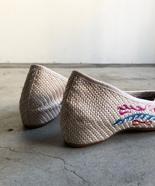 SPRUCE（スプルース）の「EM:刺繍 カンフーシューズ（バレエシューズ・レディース・ベージュ/グレー/レッド・39/38/36/37）」の15枚目の写真