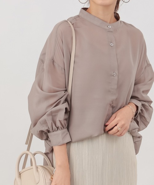 COLONY 2139（コロニートゥーワンスリーナイン）の「バンドカラーボリューム袖シアーシャツ（シャツ/ブラウス・レディース・ブラック/オフホワイト/グレイッシュベージュ・FREE）」の3枚目の写真