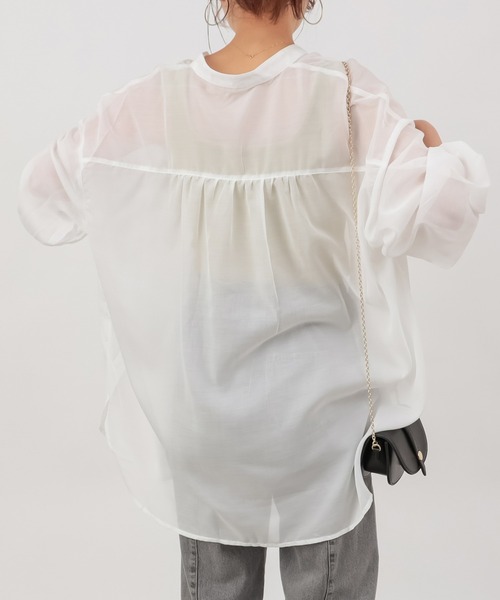 COLONY 2139（コロニートゥーワンスリーナイン）の「バンドカラーボリューム袖シアーシャツ（シャツ/ブラウス・レディース・ブラック/オフホワイト/グレイッシュベージュ・FREE）」の8枚目の写真