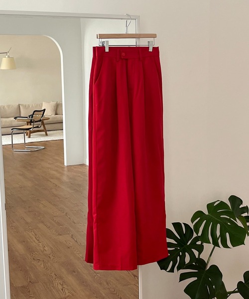 by muni:r（バイ ムニール）の「ロングなシルエットのピンタックスラックス（スラックス・レディース・ブラック/グレー/ベージュ/レッド/ブルー/オレンジ/ネイビー/ライトピンク・SMALL/MEDIUM）」の7枚目の写真