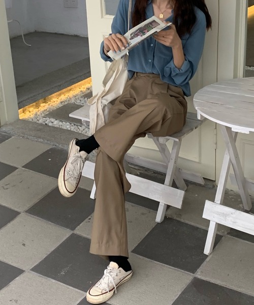 by muni:r（バイ ムニール）の「ロングなシルエットのピンタックスラックス（スラックス・レディース・ブラック/グレー/ベージュ/レッド/ブルー/オレンジ/ネイビー/ライトピンク・SMALL/MEDIUM）」の12枚目の写真