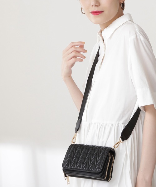 N.（N. Natural Beauty Basic）（エヌエヌナチュラルビューティーベーシック）の「◆ワイドベルトキルティングミニショルダーバッグ（ショルダーバッグ・レディース・ブラック/ナチュラル/ライトグリーン・ﾌﾘ-）」の2枚目の写真